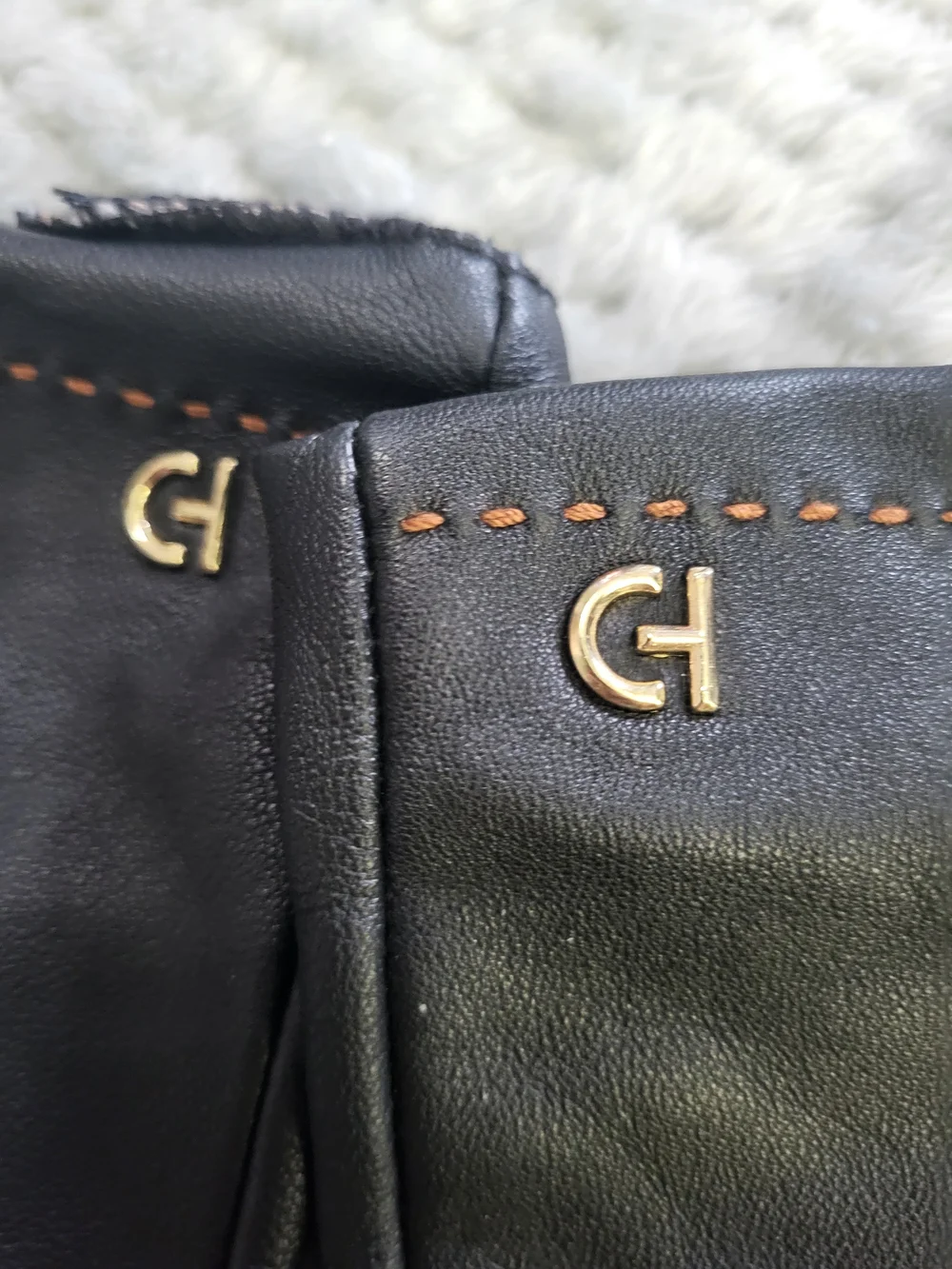 Cole Haan Black Leather Women’s‎ Gloves with Gold Accent Size Large
